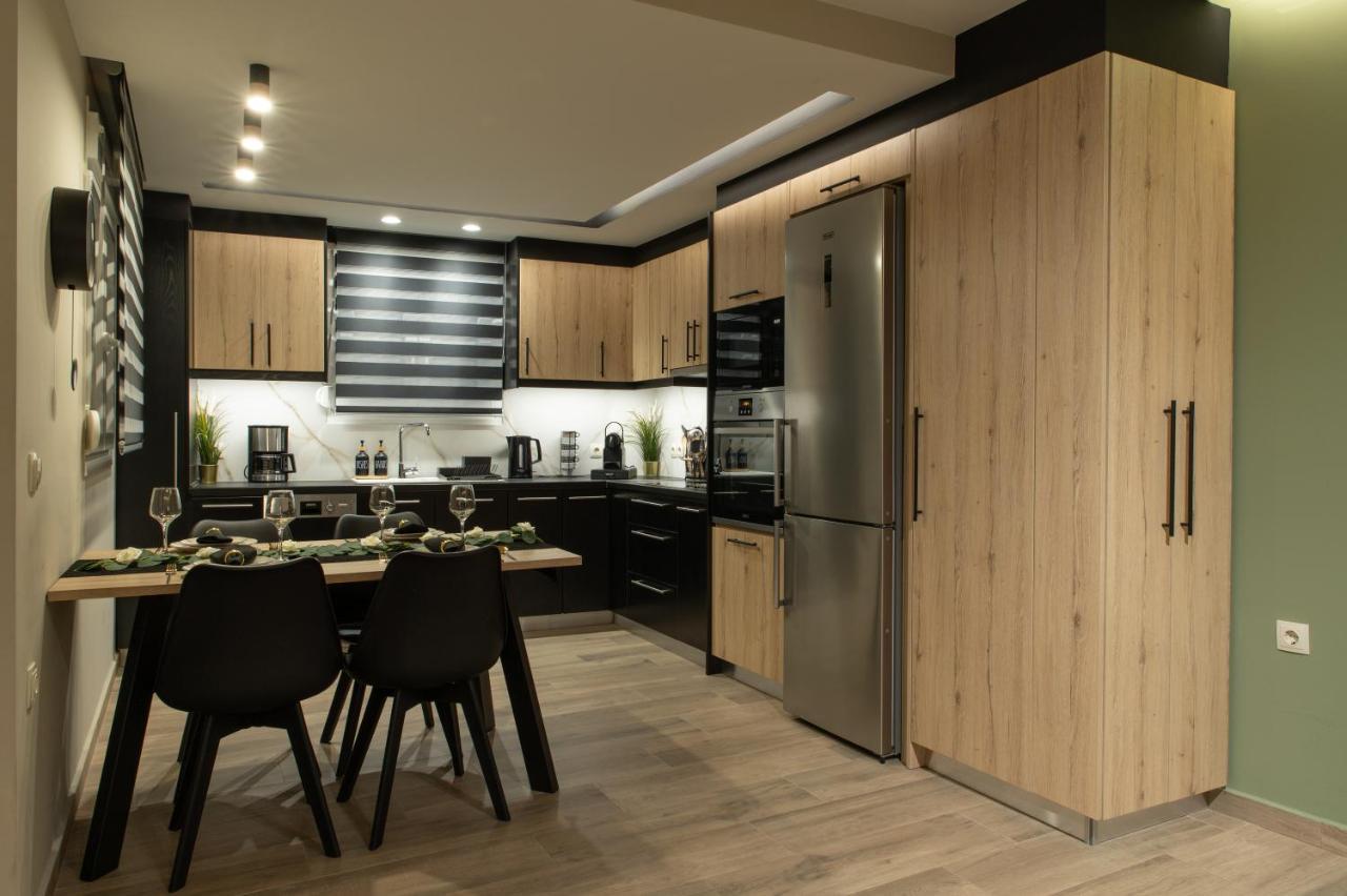 Stylishly Decorated House - Free Private Parking! Apartment Heraklion  Exterior photo