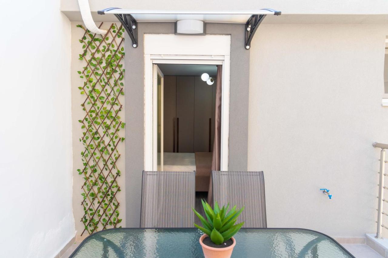 Stylishly Decorated House - Free Private Parking! Apartment Heraklion  Exterior photo
