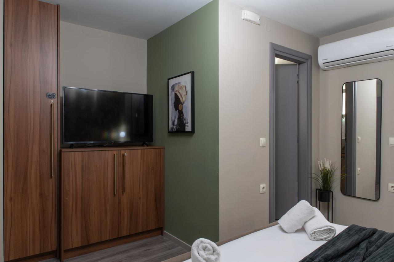 Stylishly Decorated House - Free Private Parking! Apartment Heraklion  Exterior photo